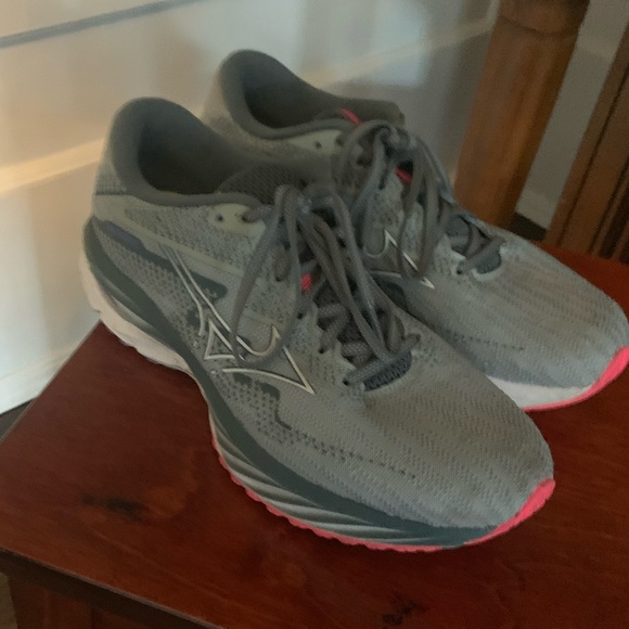 Mizuno Wave Rider 27 - Picture 3 of 3